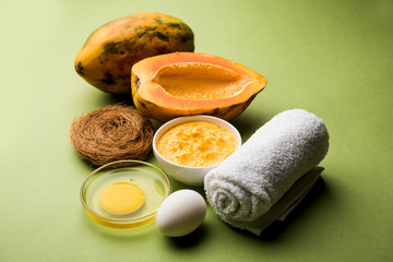 Papaya Face mask for acne treatment, selective focus