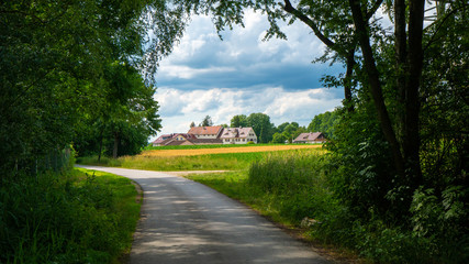 Feldweg Haus