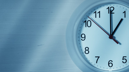 Obraz na płótnie Canvas Clock ticking showing one hour