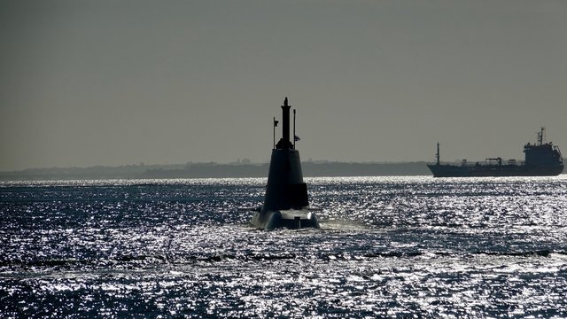 U-Boot im Sonnenuntergang