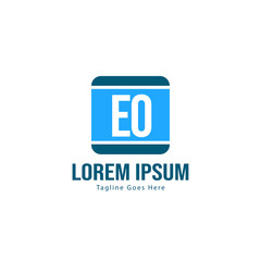 Fototapeta premium Initial EO logo template with modern frame. Minimalist EO letter logo vector illustration