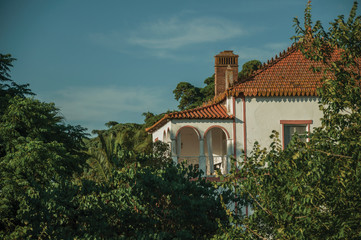 Obraz premium Cottage with terrace amidst trees in a farm near Elvas