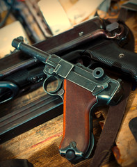 Parabellum pistol and mashinegun MP 38