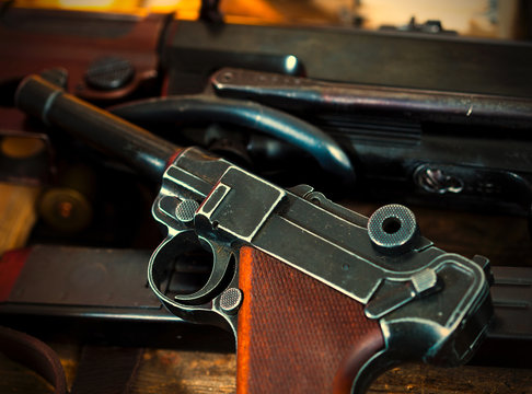 Parabellum pistol and submachine gun MP 38