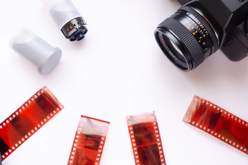フィルムカメラとネガフィルム