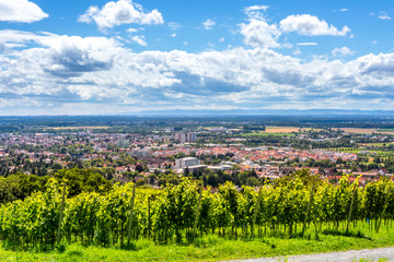 Fototapeta na wymiar Blick über Bensheim und die Hessische Bergstraße 