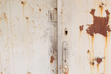 Bright rust stains texture paint showing through to rust underneath