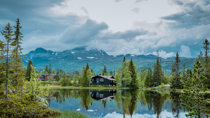 Gaustatoppen, Rjukan, Góry Skandynawskie, Telemark, 1883 m n.p.m, Norwegia, Norway, Norge, Gausta, Tuddal, Tinn, Stavsro, szczyt, płaskowyż, park narodowy, moutain, fjell, Skandynawia, Scandinavia © Dreamnordno