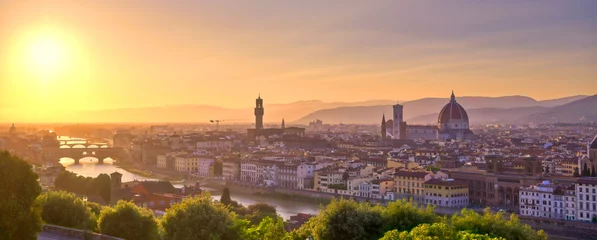 Poster De zonsondergang boven Florence, de hoofdstad van de Italiaanse regio Toscane. © Jbyard