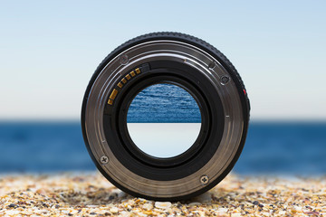 Fototapeta inverted picture of the sea landscape through the camera lens obraz