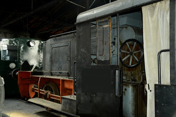 alte Züge und Eisenbahn