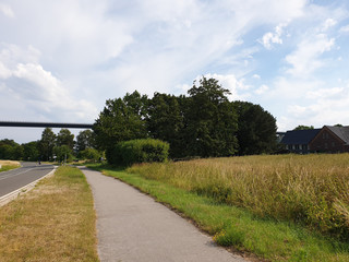 Fototapeta na wymiar Ruhrtalbrücke - Mülheim an der Ruhr