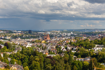 Obraz premium Wiesbaden, Blick vom Neroberg. 20.06.2019. 