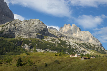 Fototapeta na wymiar beautiful view of Dolomites Alps, South tyrol, Italy