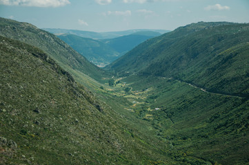 Obraz premium Zezere River valley