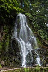 Obraz na płótnie Canvas Waterfall in Ribeira dos Caldeirões, Azores, Portugal