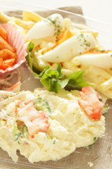 potato and mayonnaise salad