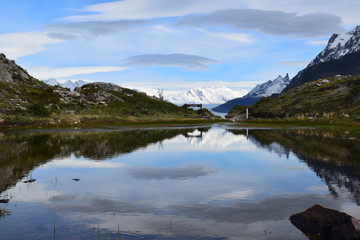 Espejo en las cercanías del Glaciar Grey