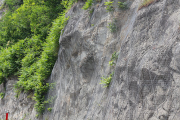 Slope rockfall protection mesh