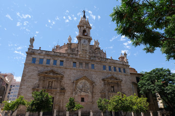 Fototapeta na wymiar L'église de Saint-Jean à Valence en Espagne 