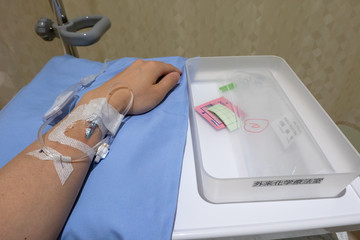 点滴　外来化学療法室にて