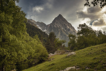 Obraz premium The beautiful Aigüestortes i Estany de Sant Maurici National Park of the Spanish Pyrenees mountain in Catalonia