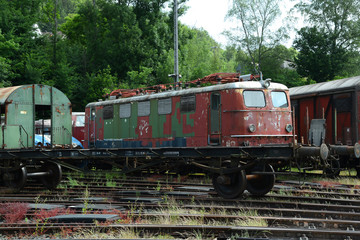 alte Züge und Eisenbahn