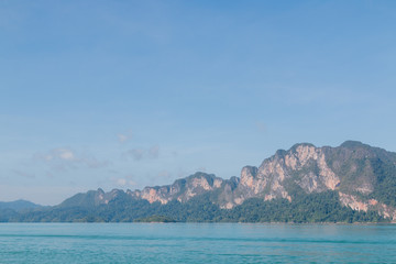 Fototapeta premium Ratchaprapa Dam or Cheow Larn Lake, Khao Sok national parks is one of the most beautiful locations in Thailand