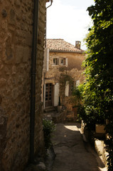 Fototapeta na wymiar Rue pittoresque du Gard