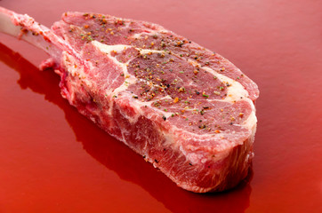 ラムチョップ（生肉）