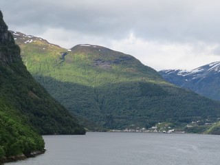 Der Sunnylvsfjord und Hellesylt
