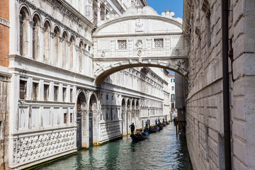 Fototapeta na wymiar VENICE, ITALY - APRIL, 2018: The famous Bridge of Sighs at the beautiful Venice canals