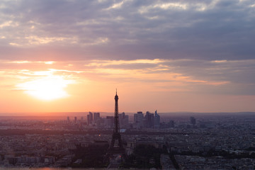 Fototapeta na wymiar sunset over paris