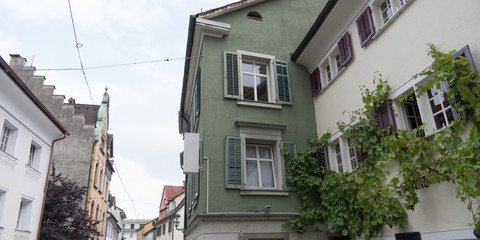 Historische Häuser in der Altstadt von Bregenz am Bodensee