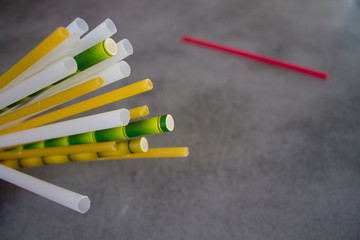 few substitution of plastic cocktail tubes