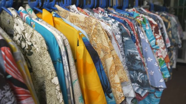 Short sleeve Hawaiian shirts.