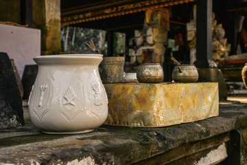 Tableware for offerings