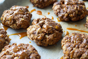 oatmeal cookies with caramel