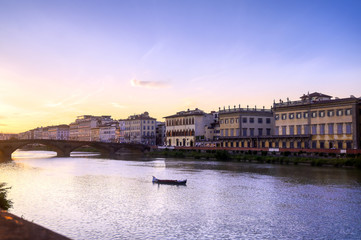 Obraz premium Florence, along the Arno River, in the Tuscany region of Italy.