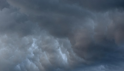 Obraz na płótnie Canvas Dark cloud sky.