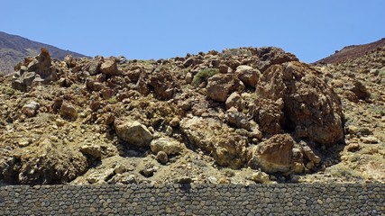 Obraz premium rough volcanic landscpae on teide volcano