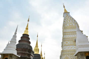 Naklejka premium pagoda in temple