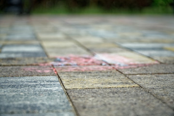 Naklejka premium Chalk painting of an abstract lines on the pavement