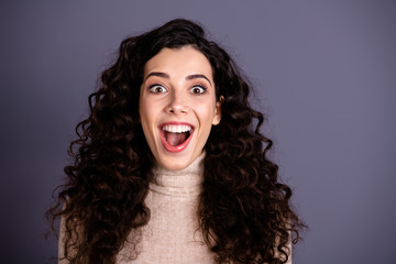 Close up photo beautiful she her lady ecstatic yelling glad not believe eyes sale discount black friday shopping open mouth yes yeah wear casual pastel beige pullover isolated grey background