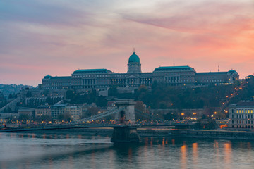 Fototapeta na wymiar Sunset view of the famous Széchenyi Chain Bridge with Buda Castle