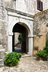 Fototapeta na wymiar city gate of historical town Moscenicka, Croatia