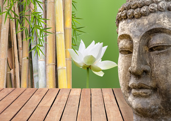 Composition asiatique zen, bouddha, lotus et bambou 