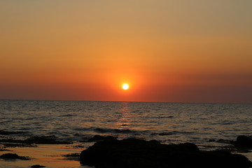 Fototapeta na wymiar sole al tramonto, isola Panay, Antique, Filippine
