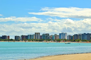 Fototapeta na wymiar Praia tropical, cidade de Maceió, estado de Alagoas, Brasil