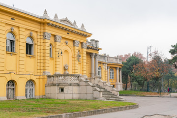 Fototapeta premium Exterior view of the Széchenyi thermal bath